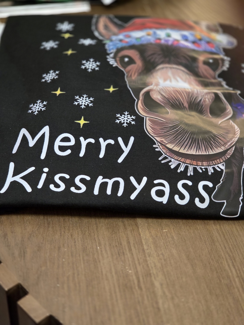Merry Kissmyass Graphic Holiday Tee - Black